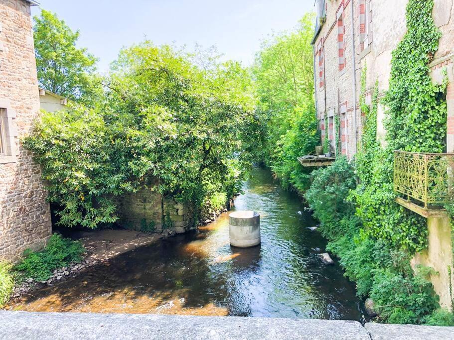 A Deux Pas Du Trieux Au Coeur De La Ville Guingamp Extérieur photo