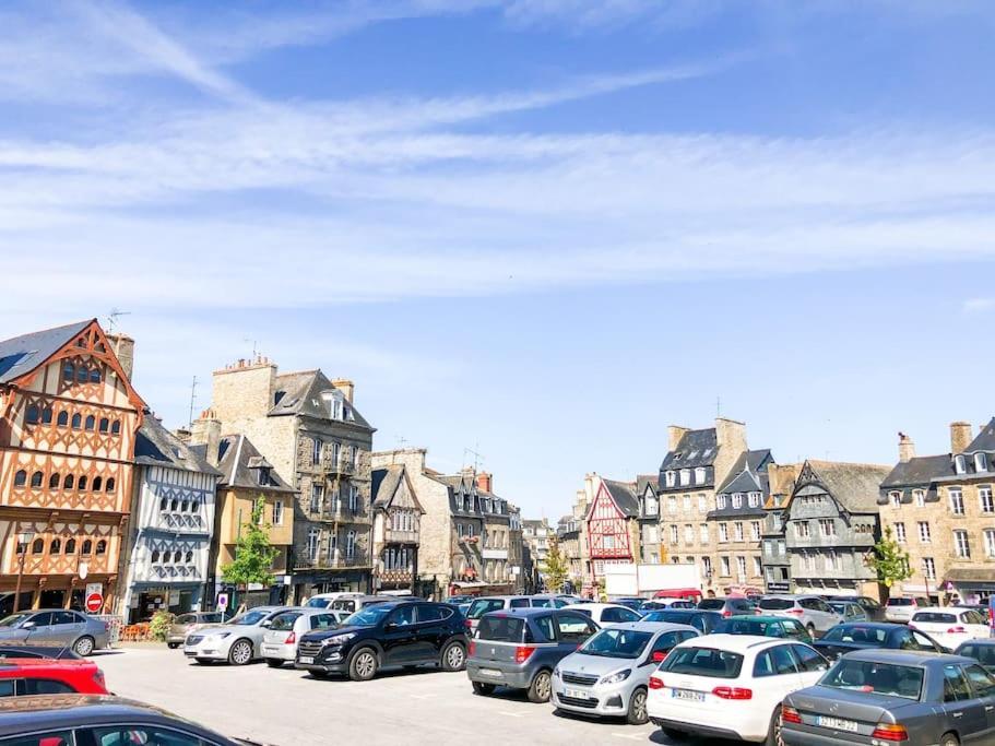 A Deux Pas Du Trieux Au Coeur De La Ville Guingamp Extérieur photo
