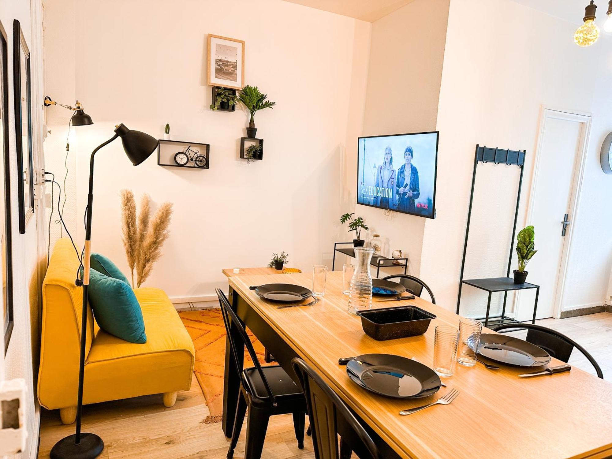 A Deux Pas Du Trieux Au Coeur De La Ville Guingamp Extérieur photo